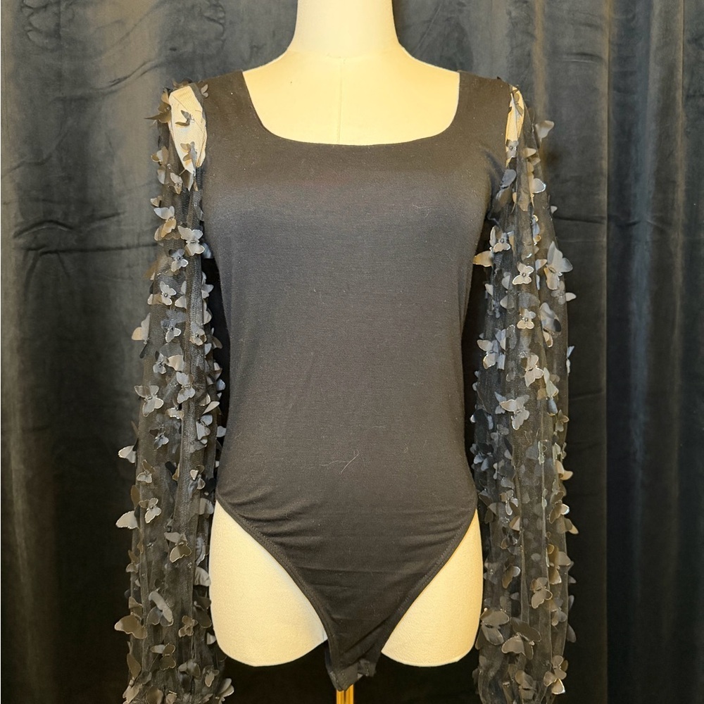 NWT - Black square-neck long-sleeve bodysuit with applique sheer sleeves. Size S - Picture 1 of 7